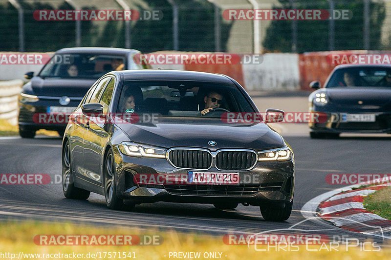 Bild #17571541 - Touristenfahrten Nürburgring Nordschleife (28.06.2022)