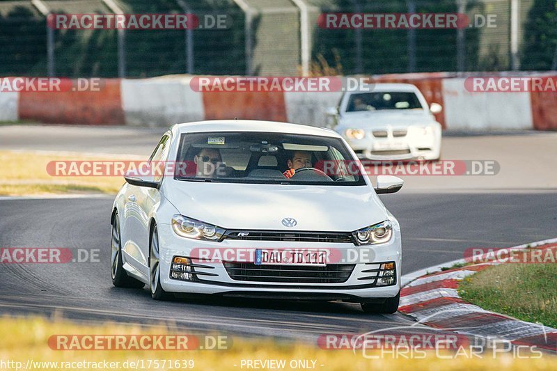 Bild #17571639 - Touristenfahrten Nürburgring Nordschleife (28.06.2022)