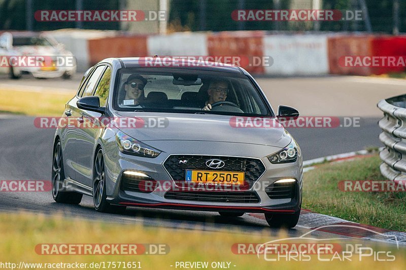 Bild #17571651 - Touristenfahrten Nürburgring Nordschleife (28.06.2022)