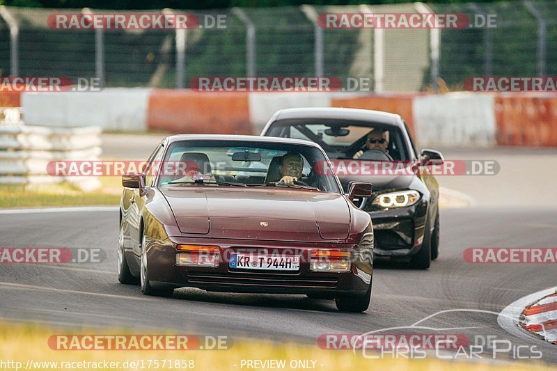 Bild #17571858 - Touristenfahrten Nürburgring Nordschleife (28.06.2022)