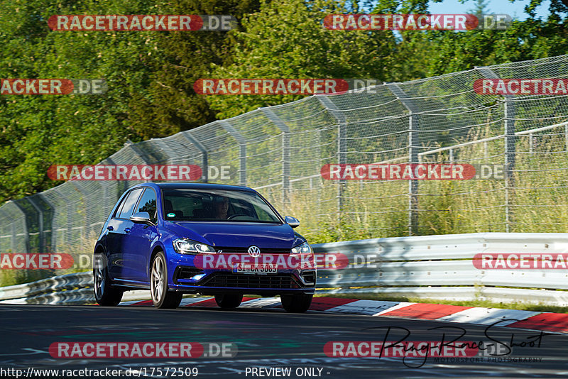 Bild #17572509 - Touristenfahrten Nürburgring Nordschleife (28.06.2022)