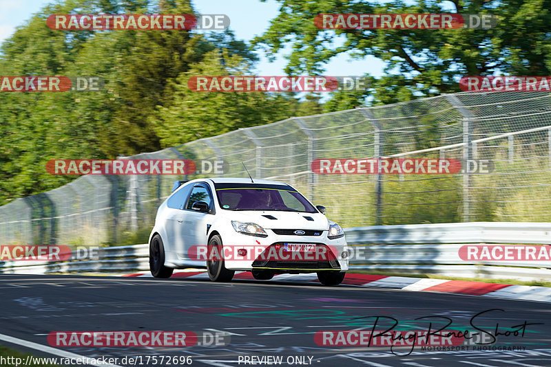 Bild #17572696 - Touristenfahrten Nürburgring Nordschleife (28.06.2022)