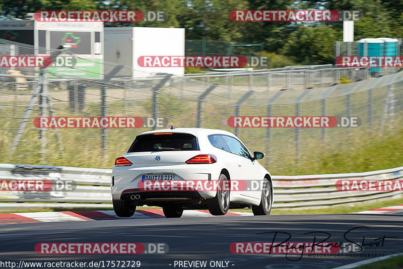 Bild #17572729 - Touristenfahrten Nürburgring Nordschleife (28.06.2022)