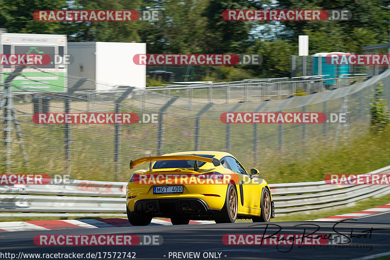 Bild #17572742 - Touristenfahrten Nürburgring Nordschleife (28.06.2022)