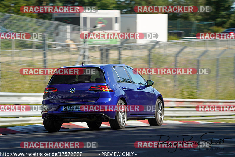 Bild #17572777 - Touristenfahrten Nürburgring Nordschleife (28.06.2022)