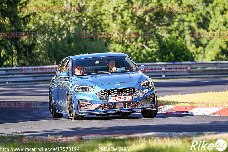 Bild #17573194 - Touristenfahrten Nürburgring Nordschleife (28.06.2022)