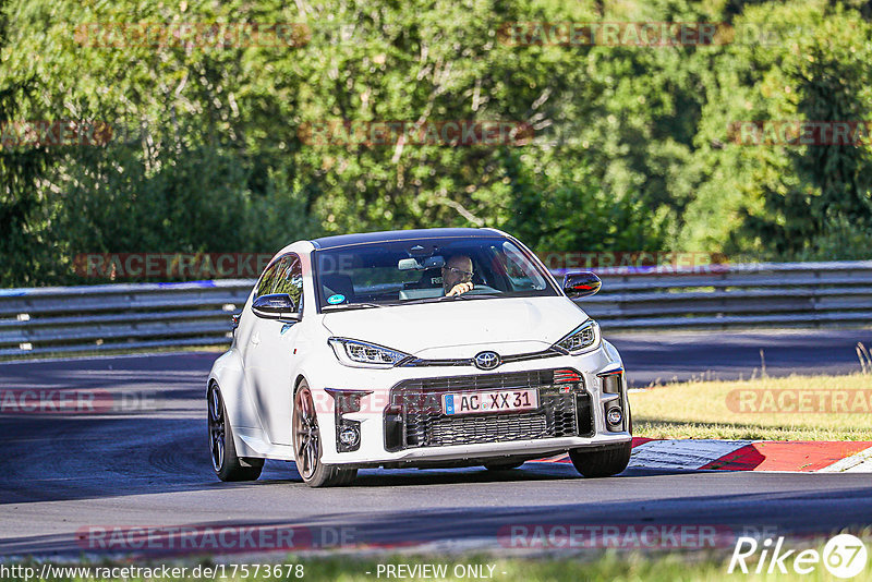 Bild #17573678 - Touristenfahrten Nürburgring Nordschleife (28.06.2022)