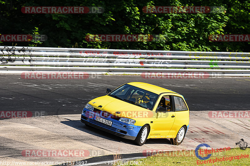 Bild #17573897 - Touristenfahrten Nürburgring Nordschleife (28.06.2022)