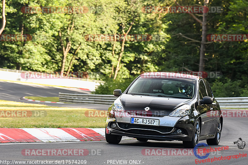 Bild #17574209 - Touristenfahrten Nürburgring Nordschleife (28.06.2022)