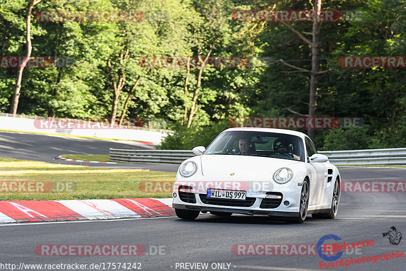 Bild #17574242 - Touristenfahrten Nürburgring Nordschleife (28.06.2022)