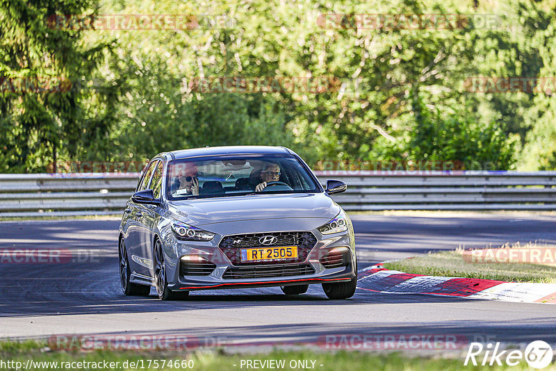 Bild #17574660 - Touristenfahrten Nürburgring Nordschleife (28.06.2022)