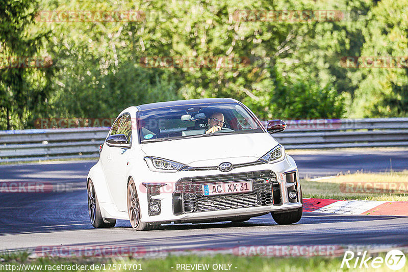 Bild #17574701 - Touristenfahrten Nürburgring Nordschleife (28.06.2022)