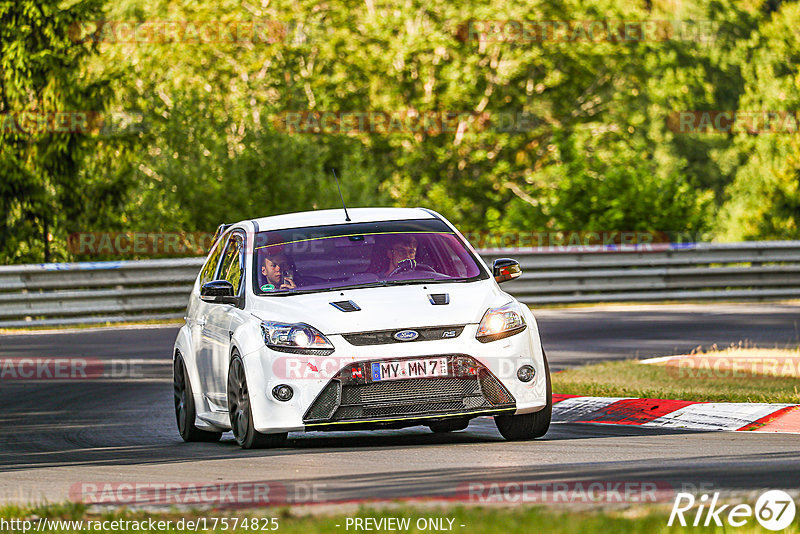 Bild #17574825 - Touristenfahrten Nürburgring Nordschleife (28.06.2022)