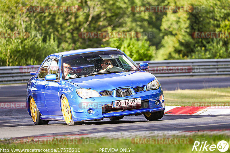 Bild #17575210 - Touristenfahrten Nürburgring Nordschleife (28.06.2022)