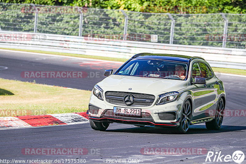 Bild #17575380 - Touristenfahrten Nürburgring Nordschleife (28.06.2022)