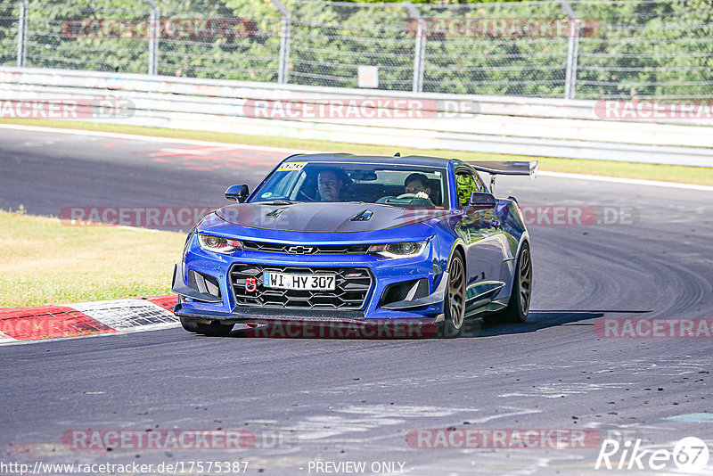 Bild #17575387 - Touristenfahrten Nürburgring Nordschleife (28.06.2022)