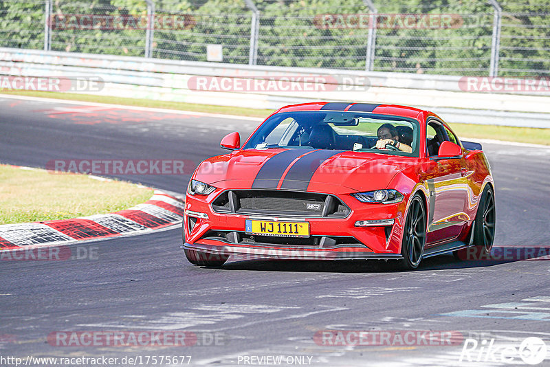 Bild #17575677 - Touristenfahrten Nürburgring Nordschleife (28.06.2022)