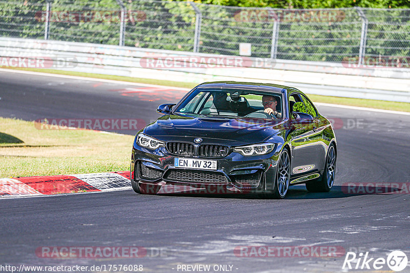 Bild #17576088 - Touristenfahrten Nürburgring Nordschleife (28.06.2022)