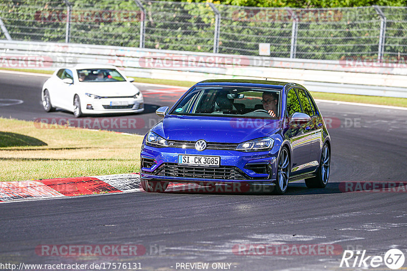 Bild #17576131 - Touristenfahrten Nürburgring Nordschleife (28.06.2022)