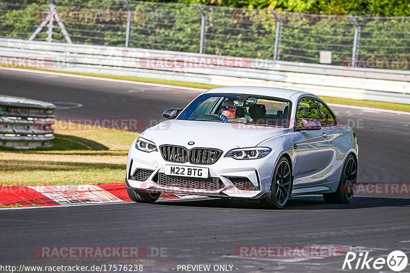 Bild #17576238 - Touristenfahrten Nürburgring Nordschleife (28.06.2022)