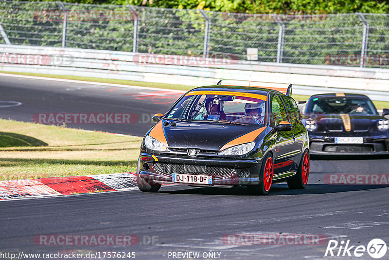 Bild #17576245 - Touristenfahrten Nürburgring Nordschleife (28.06.2022)