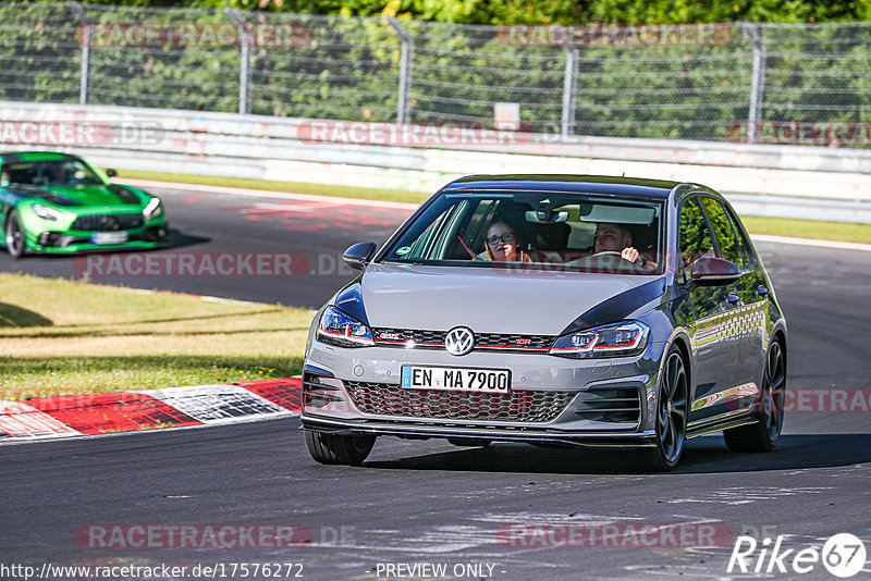 Bild #17576272 - Touristenfahrten Nürburgring Nordschleife (28.06.2022)