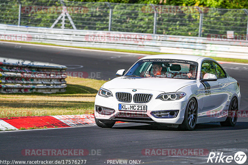 Bild #17576277 - Touristenfahrten Nürburgring Nordschleife (28.06.2022)