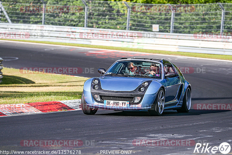 Bild #17576278 - Touristenfahrten Nürburgring Nordschleife (28.06.2022)