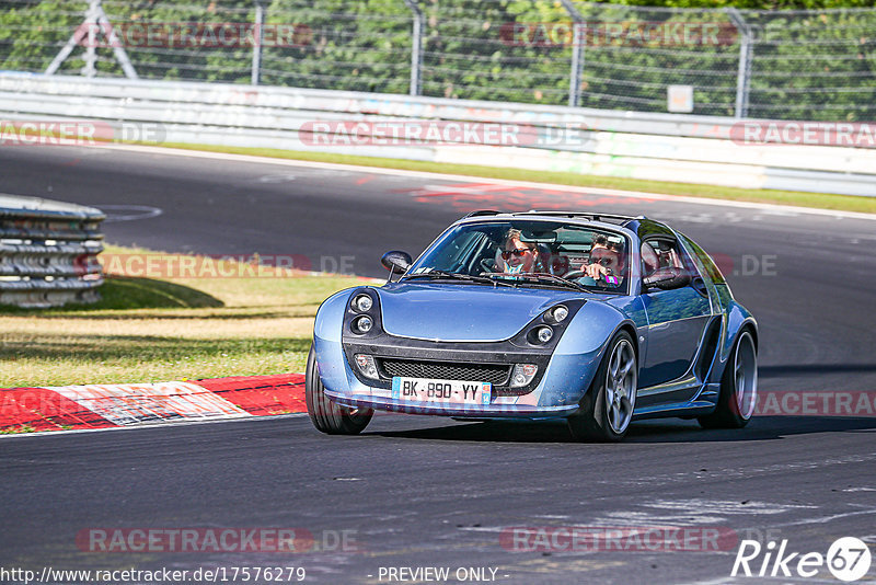 Bild #17576279 - Touristenfahrten Nürburgring Nordschleife (28.06.2022)