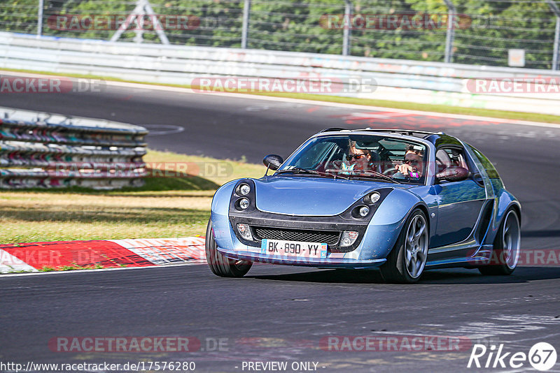 Bild #17576280 - Touristenfahrten Nürburgring Nordschleife (28.06.2022)