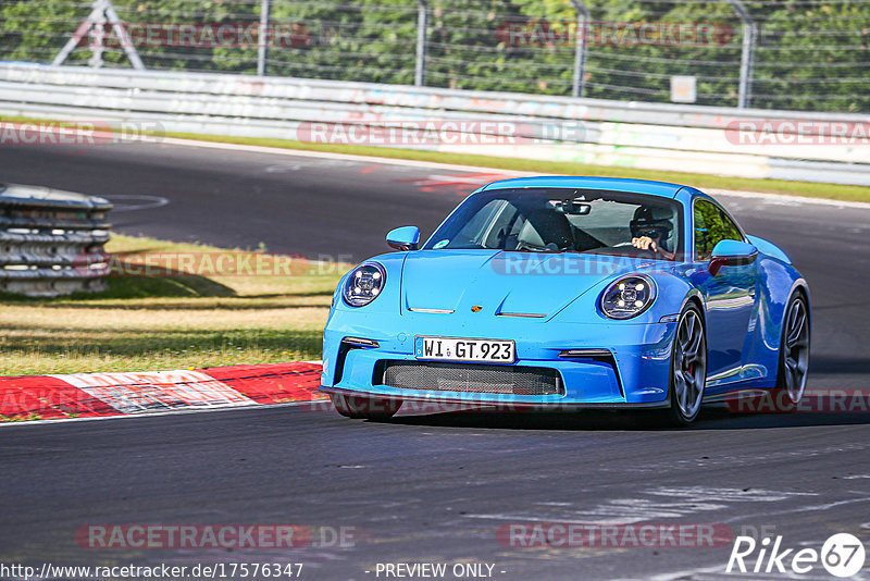 Bild #17576347 - Touristenfahrten Nürburgring Nordschleife (28.06.2022)