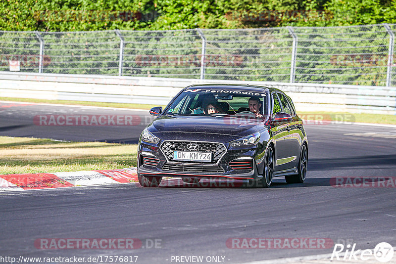 Bild #17576817 - Touristenfahrten Nürburgring Nordschleife (28.06.2022)