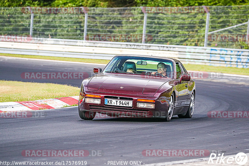 Bild #17576919 - Touristenfahrten Nürburgring Nordschleife (28.06.2022)