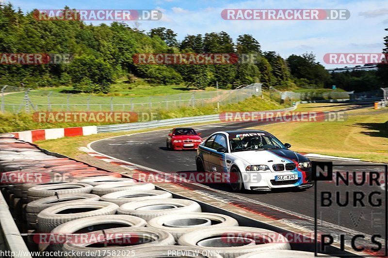 Bild #17582025 - Touristenfahrten Nürburgring Nordschleife (28.06.2022)