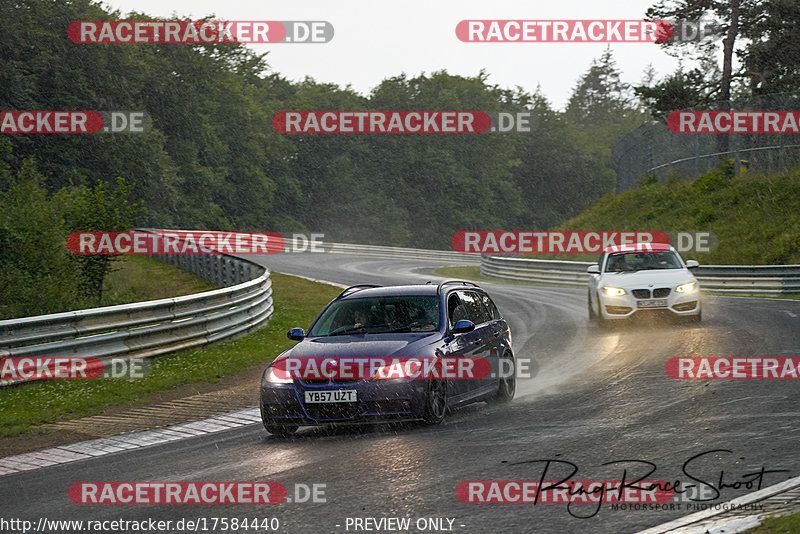 Bild #17584440 - Touristenfahrten Nürburgring Nordschleife (30.06.2022)