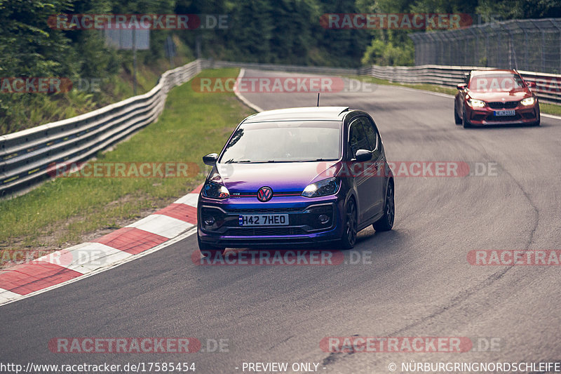 Bild #17585454 - Touristenfahrten Nürburgring Nordschleife (30.06.2022)