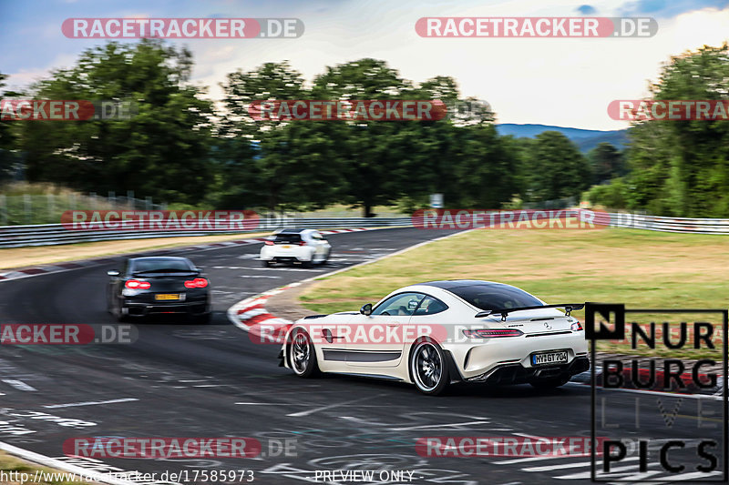 Bild #17585973 - Touristenfahrten Nürburgring Nordschleife (30.06.2022)