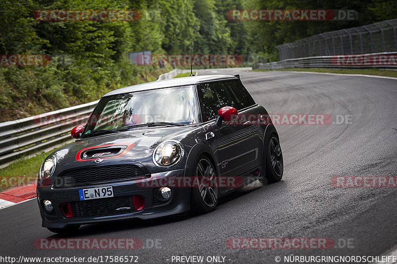 Bild #17586572 - Touristenfahrten Nürburgring Nordschleife (30.06.2022)