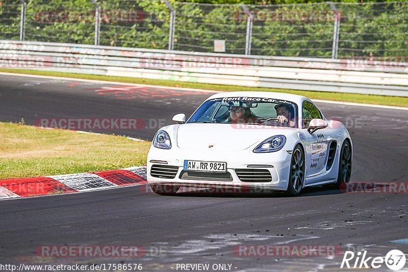 Bild #17586576 - Touristenfahrten Nürburgring Nordschleife (30.06.2022)