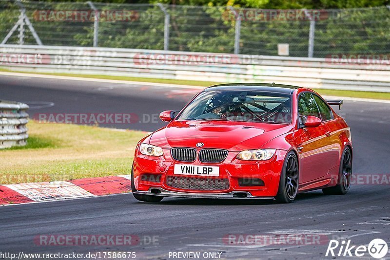 Bild #17586675 - Touristenfahrten Nürburgring Nordschleife (30.06.2022)