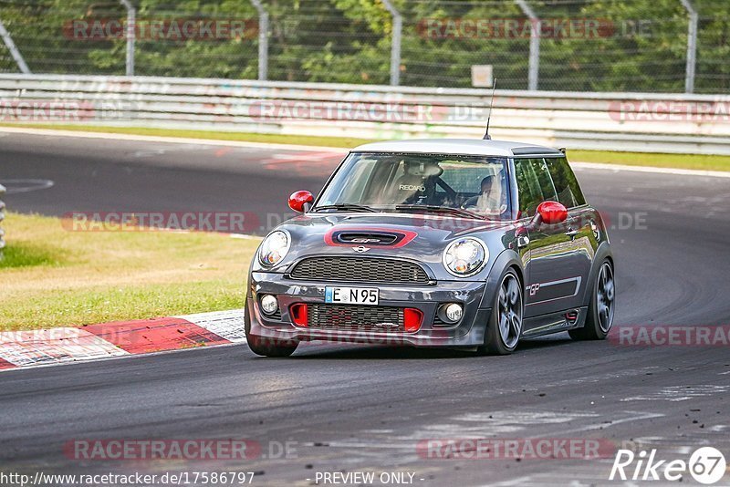 Bild #17586797 - Touristenfahrten Nürburgring Nordschleife (30.06.2022)