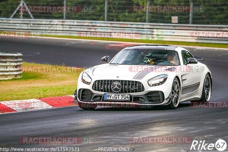 Bild #17587571 - Touristenfahrten Nürburgring Nordschleife (30.06.2022)