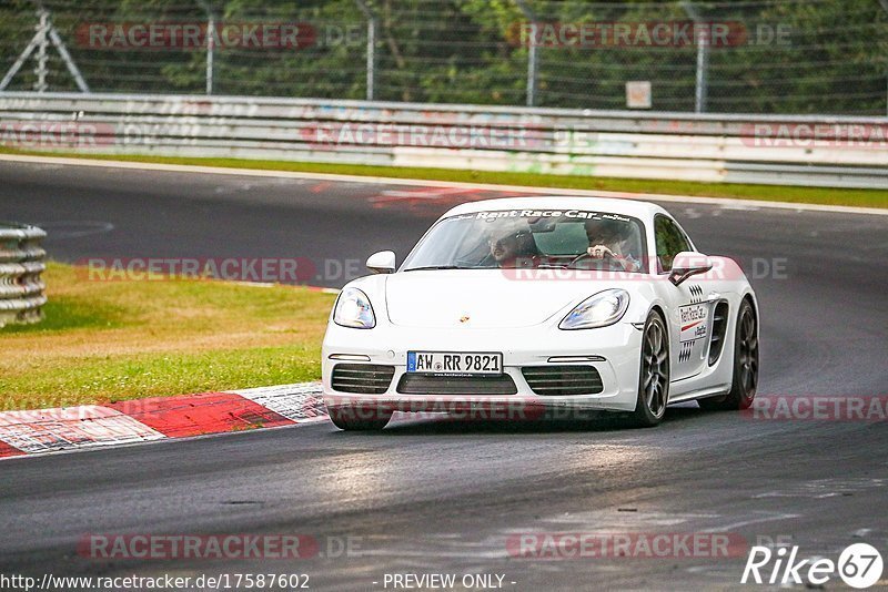 Bild #17587602 - Touristenfahrten Nürburgring Nordschleife (30.06.2022)