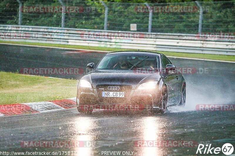 Bild #17587725 - Touristenfahrten Nürburgring Nordschleife (30.06.2022)