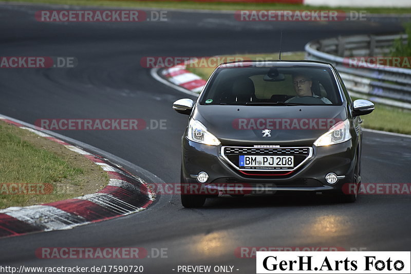 Bild #17590720 - Touristenfahrten Nürburgring Nordschleife (30.06.2022)