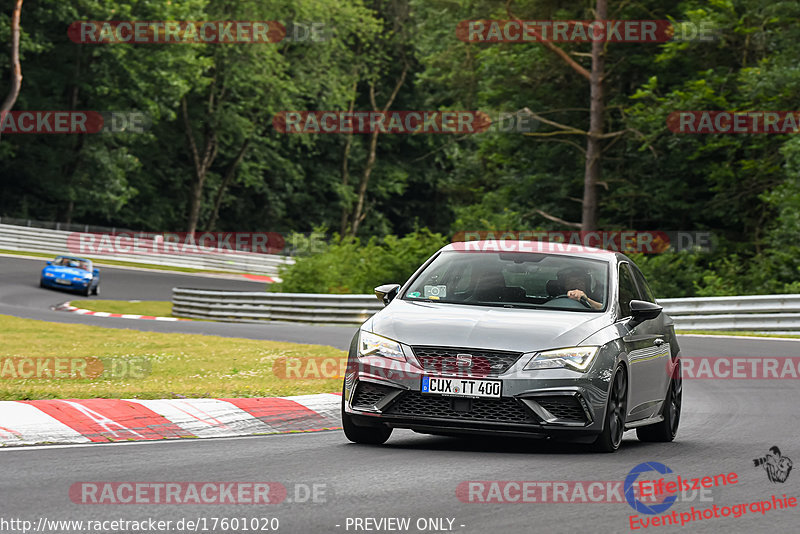 Bild #17601020 - Touristenfahrten Nürburgring Nordschleife (01.07.2022)