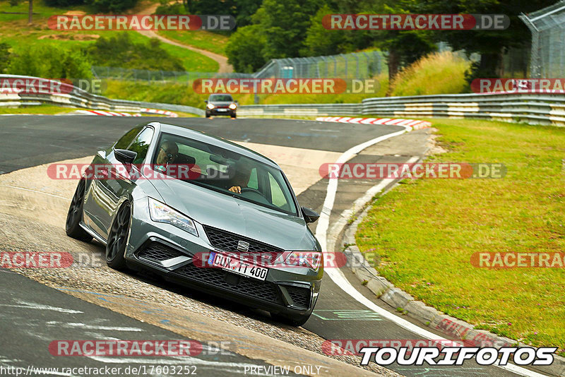 Bild #17603252 - Touristenfahrten Nürburgring Nordschleife (01.07.2022)