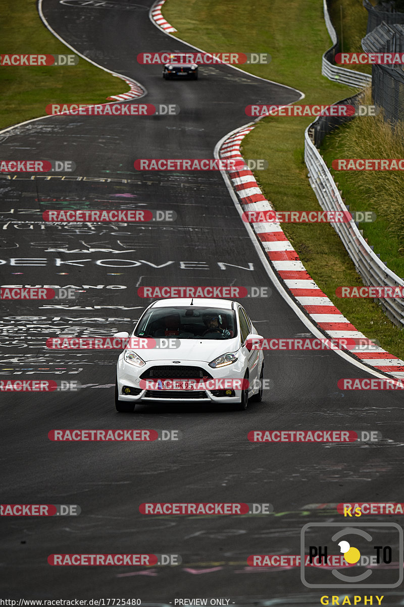 Bild #17725480 - Touristenfahrten Nürburgring Nordschleife (01.07.2022)