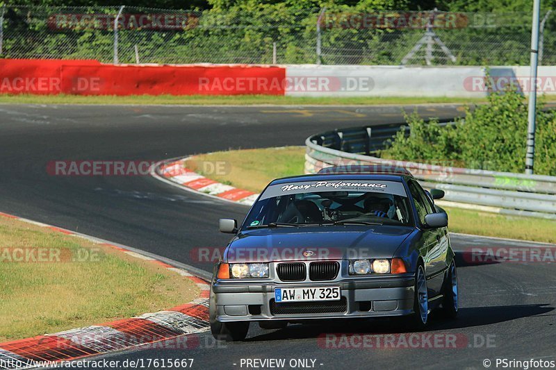 Bild #17615667 - Touristenfahrten Nürburgring Nordschleife (03.07.2022)