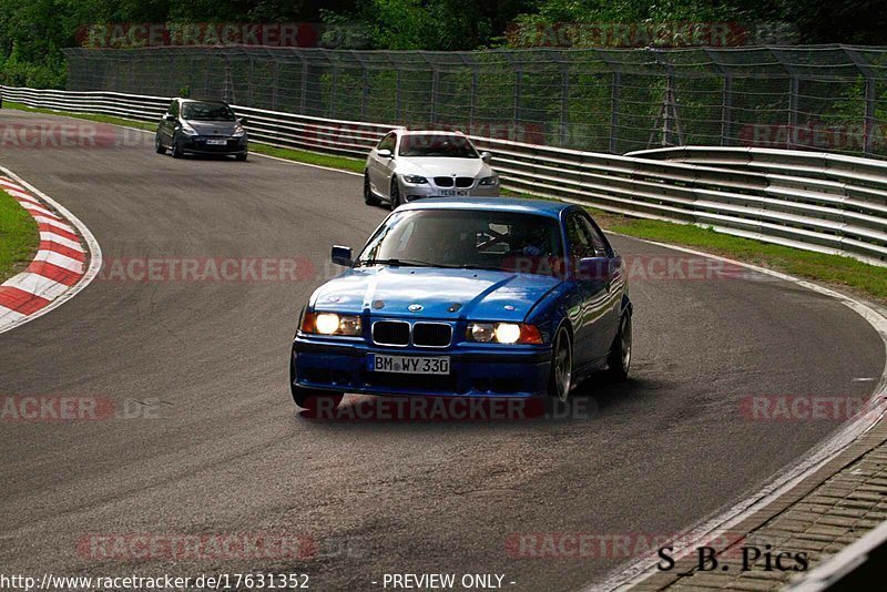 Bild #17631352 - Touristenfahrten Nürburgring Nordschleife (03.07.2022)